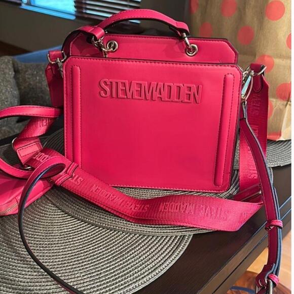 NEW (TikTok Viral ) Steve Madden Bevelyn Crossbody bag - Picture 1 of 3